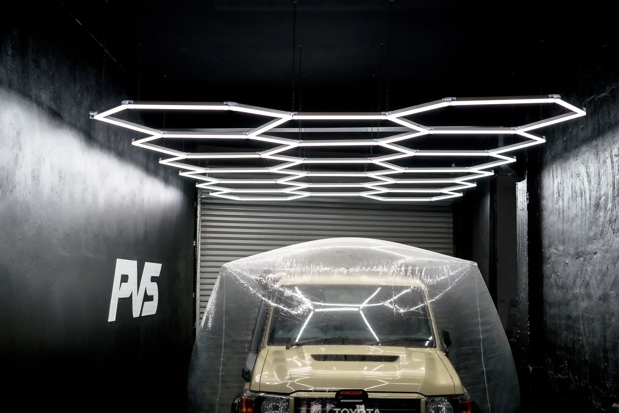3m x 5.2m | Hexagon LED Lighting Fixture SINGLE GARAGE GRANDE